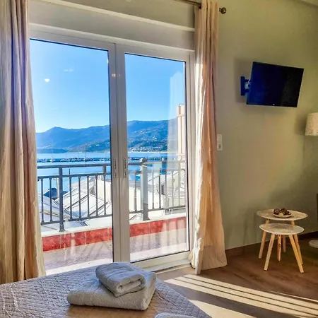 Old Port - 3min Walk To - Ac - Wifi Apartment *
